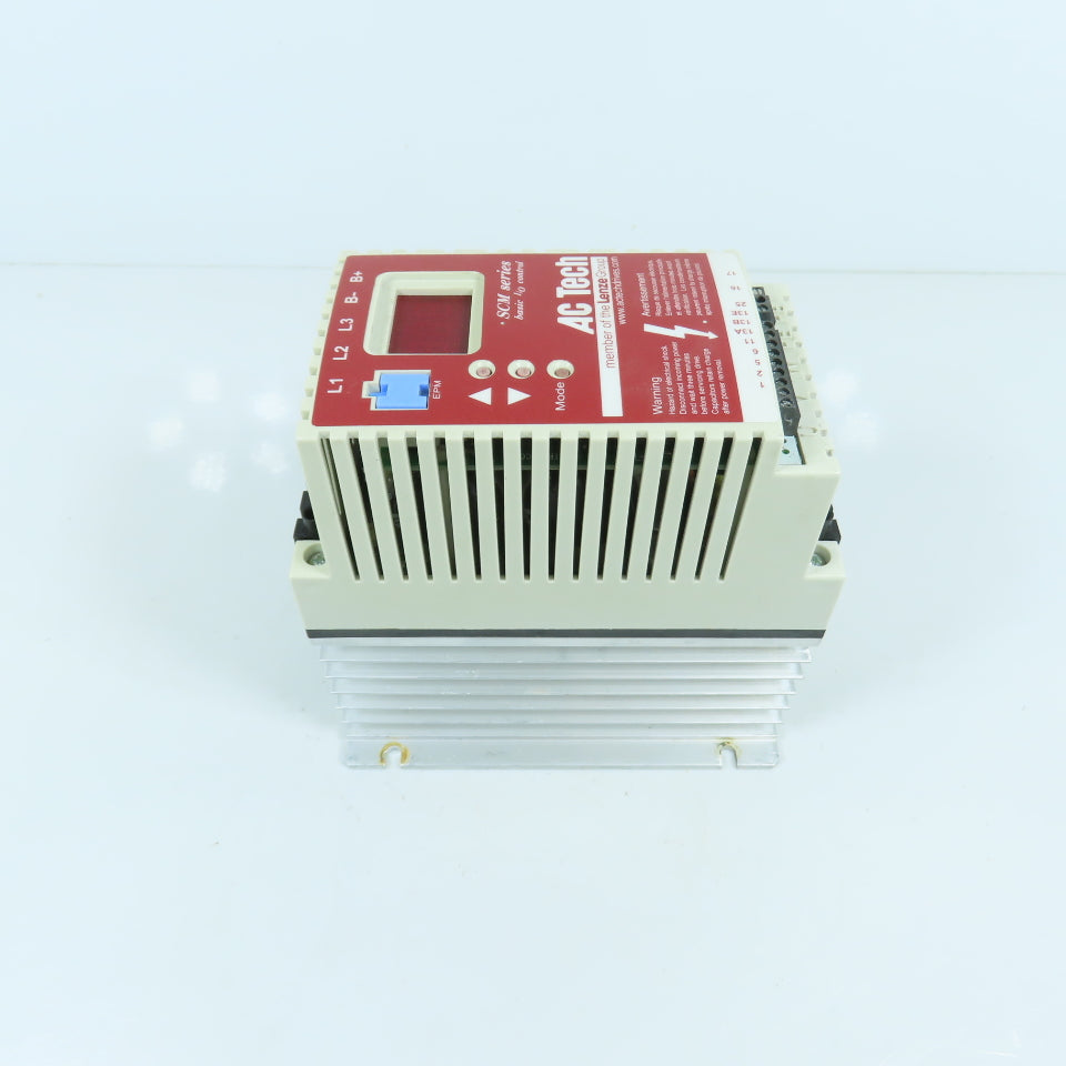 Lenze SM415 AC Tech SCM 1.5HP / 1.1kW Variable Speed Motor Drive 0-400/460V 3PH