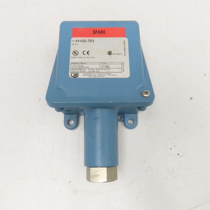 United Electric H100-701 1.5-30PSI 480V Pressure Switch 600PSI Proof