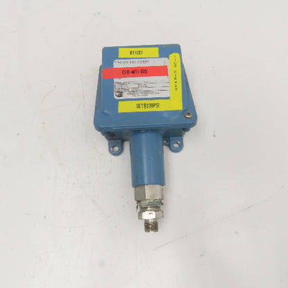 United Electric H100-193 95324 20-500PSI 480V Pressure Switch 2500PSI Proof