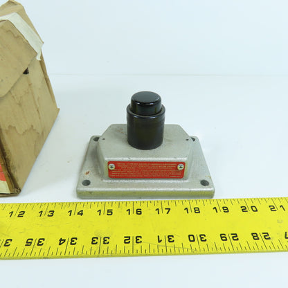 Cooper Crouse Hinds DSD948 J3 Explosion Proof Sealed Cover W/ Green Pilot Light