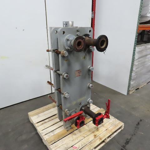 Bell & Gossett Plate Heat Exchanger 150PSI 302° F W/ 2 Valves