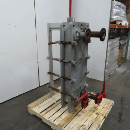 Bell & Gossett Plate Heat Exchanger 150PSI 302° F W/ 2 Valves