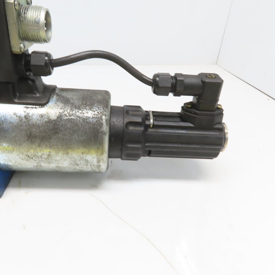 Rexroth MNR R900092731 Hydraulic Proportional Control Valve 24V Coils