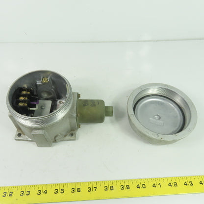 United Electric Controls J120 Model 9778 156 Pressure Switch 15A 480VAC 100PSI