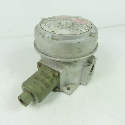 United Electric Controls J120 Model 9778 156 Pressure Switch 15A 480VAC 100PSI