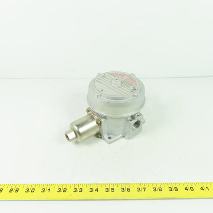 United Electric Controls J120 Model 9778 156 Pressure Switch 15A 480VAC 100PSI