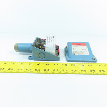 United Electric H100-701 Pressure Switch 1.5-30 PSI 15A 480VAC USA Made