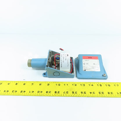 United Electric H100-701 Pressure Switch 1.5-30 PSI 15A 480VAC USA Made