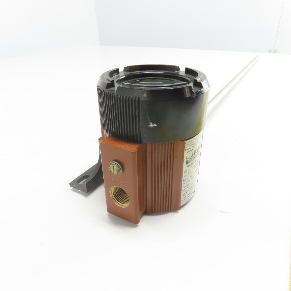 Moore TDZ/B-P2/U24-TO/S316 Temperature Transmitter 24" Probe 32-1/2" OAL