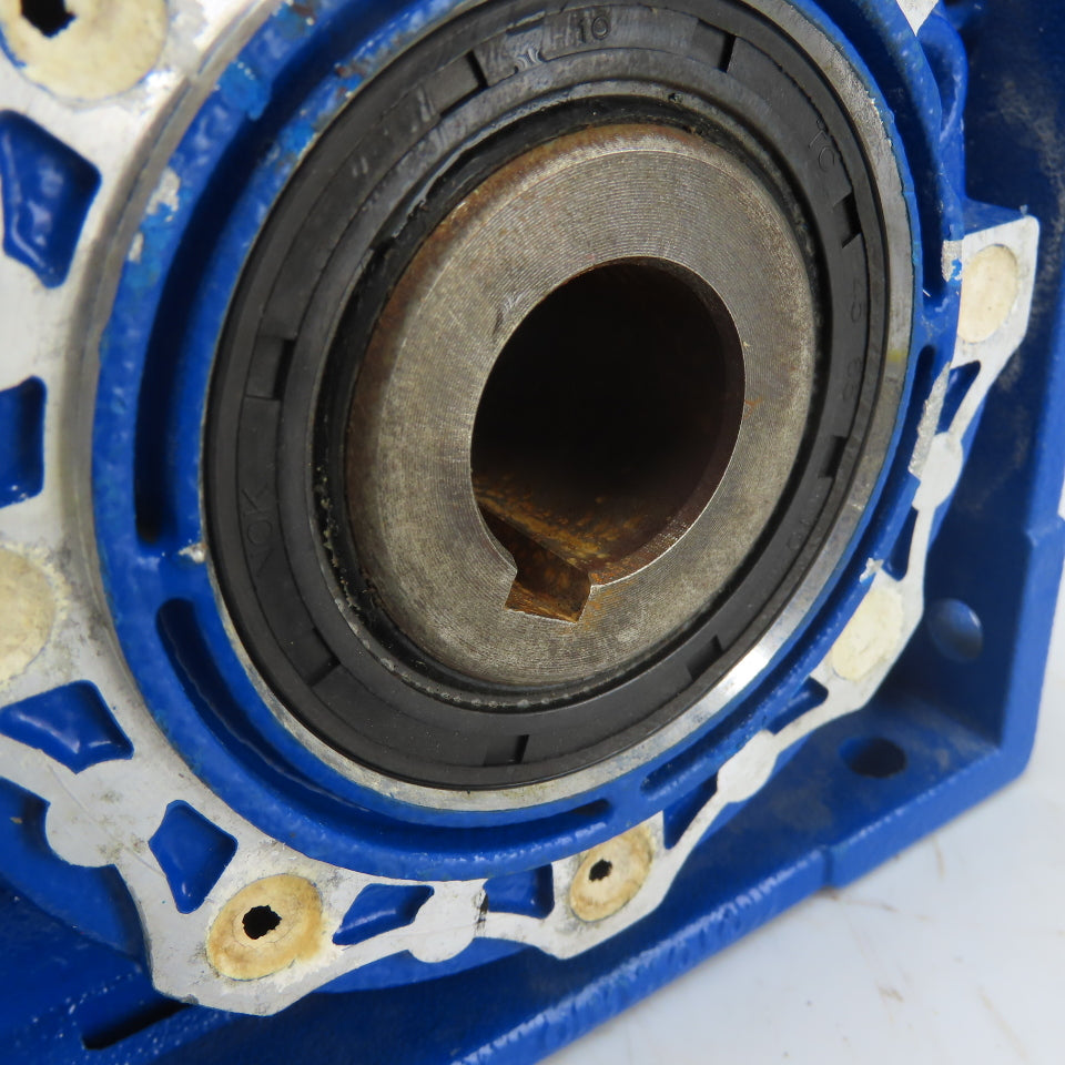Motovario NRV 063 30:1 Ratio Gear Reducer 19mm Input Shaft 25mm Bore Output