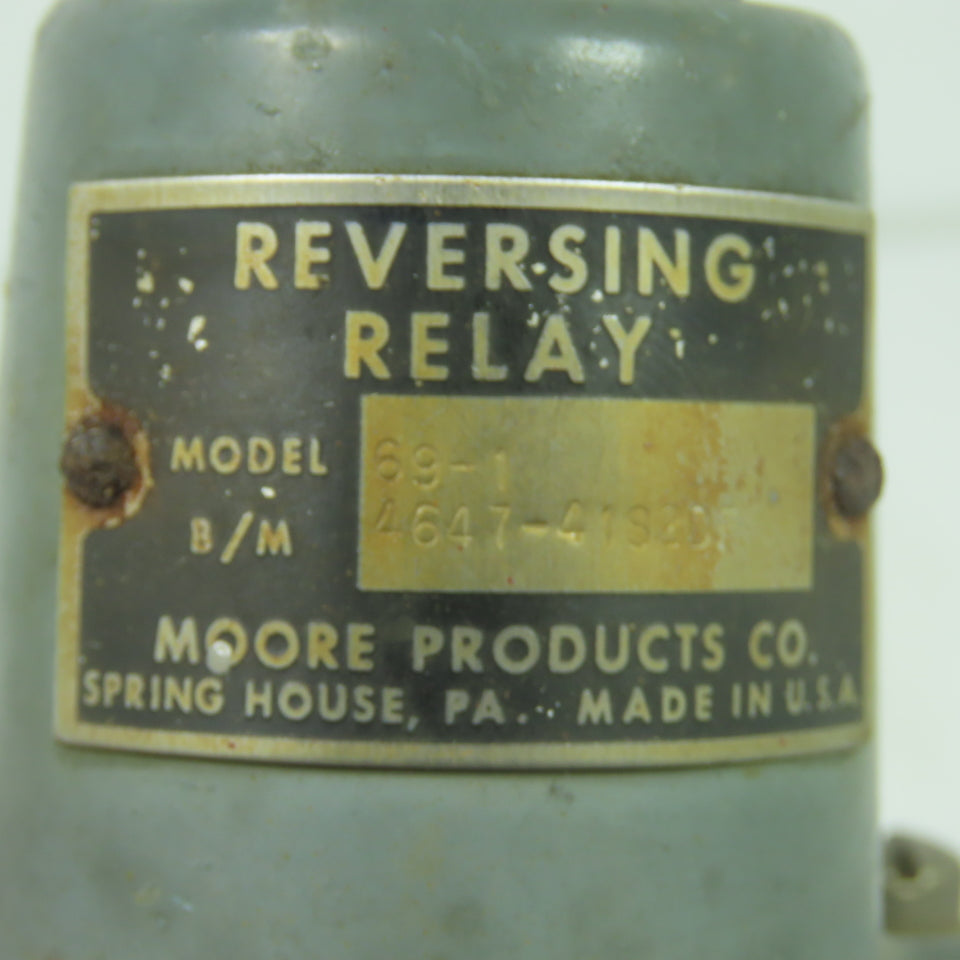Moore 69-1 4647-41S2DF 1/4" NPT Reversing Pneumatic Relay