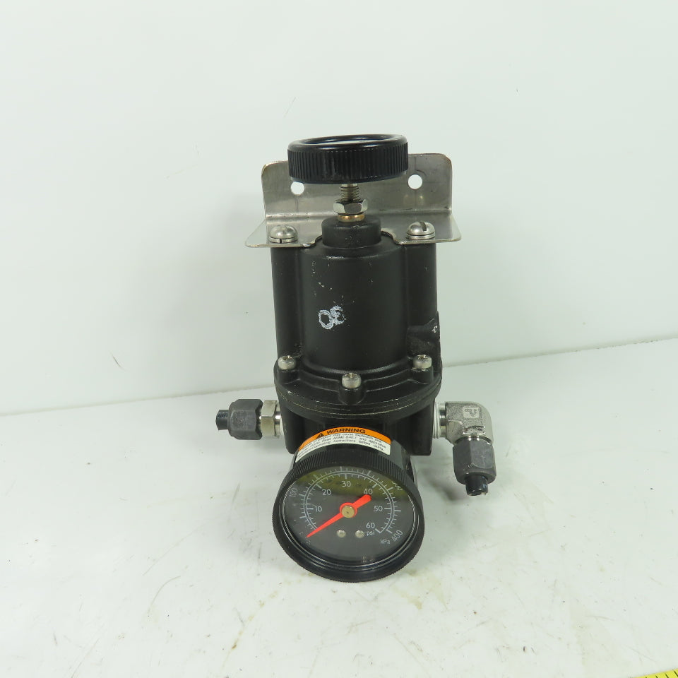 Fairchild Z16490-10243 Compressed Air Regulator 500PSI Max In 1-60PSIG Out