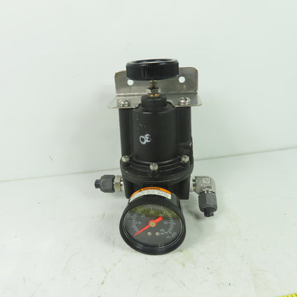 Fairchild Z16490-10243 Compressed Air Regulator 500PSI Max In 1-60PSIG Out