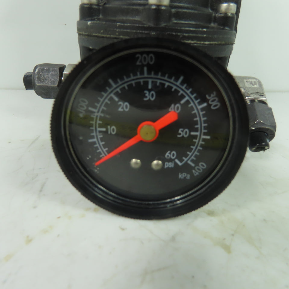 Fairchild Z16490-10243 Compressed Air Regulator 500PSI Max In 1-60PSIG Out