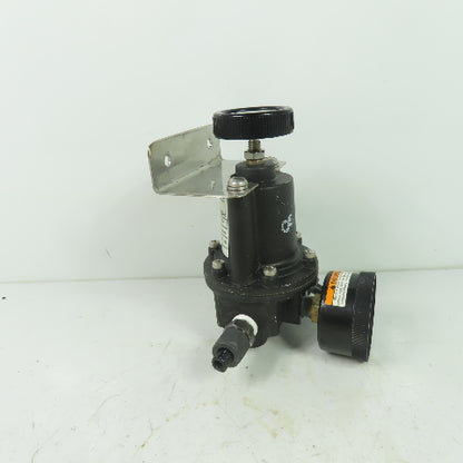 Fairchild Z16490-10243 Compressed Air Regulator 500PSI Max In 1-60PSIG Out