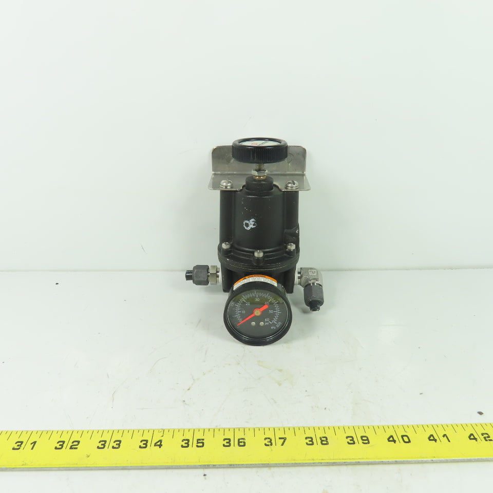 Fairchild Z16490-10243 Compressed Air Regulator 500PSI Max In 1-60PSIG Out