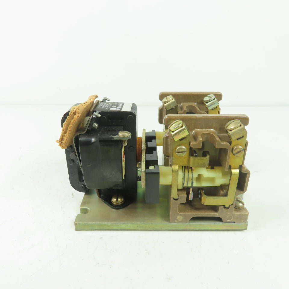 Joslyn Clark 5U2- Type PM Control Relay Bulletin 7305 600VAC 10A