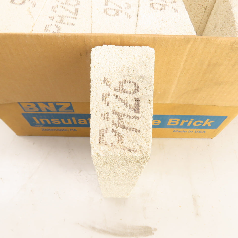 BNZ PA-26 Arch No. 2 Insulating Fire Brick 2600° 9" x 4.5" x 2.5-.75" Lot/12