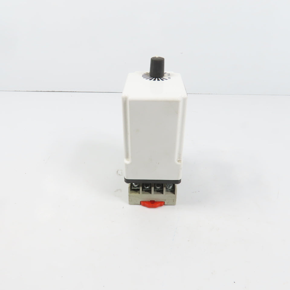Square D 9050JCK11V20 Ser G Timing Relay 0.1-10 Sec 120/240VAC 10A W/ Base
