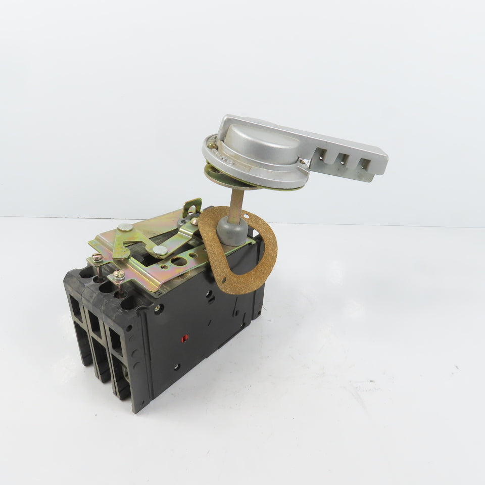 Siemens ED63A040 ED6-ETI 40A Panel Operator Circuit Breaker 600VAC 250VDC 3-Pole