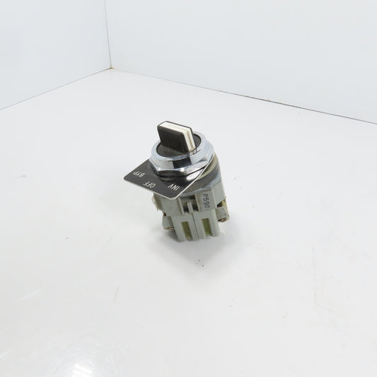 Idec ASD320N-B Pilot Duty 3-Position Selector Switch 120-600VAC 10A
