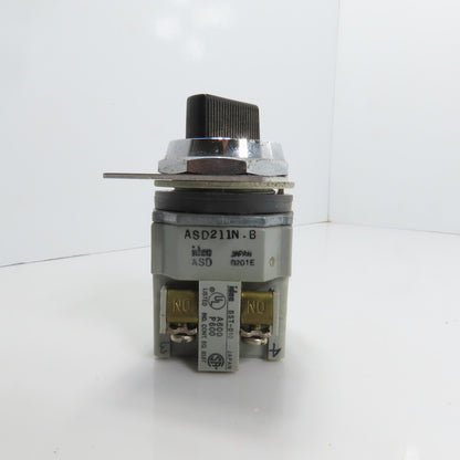 Idec ASD211N-B Pilot Duty 2-Position Selector Switch 120-600VAC 10A