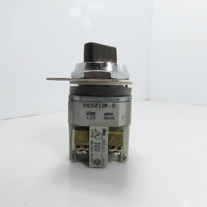 Idec ASD211N-B Pilot Duty 2-Position Selector Switch 120-600VAC 10A