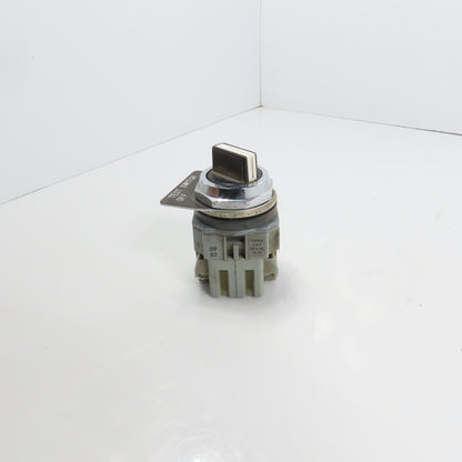 Idec ASD211N-B Pilot Duty 2-Position Selector Switch 120-600VAC 10A