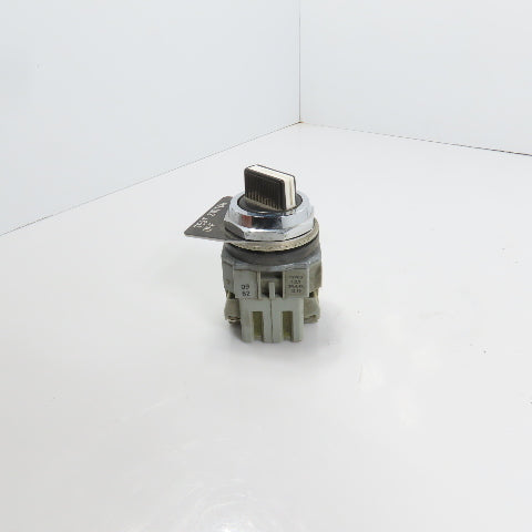 Idec ASD211N-B Pilot Duty 2-Position Selector Switch 120-600VAC 10A