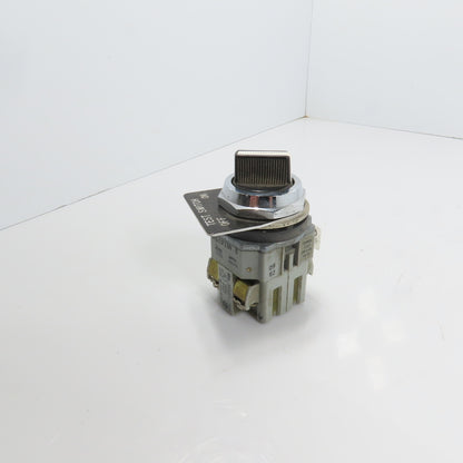 Idec ASD211N-B Pilot Duty 2-Position Selector Switch 120-600VAC 10A