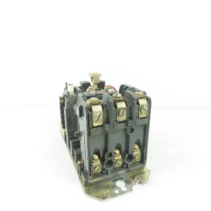 Allen Bradley 520F-A0D Size 0 3-Pole Reversing Motor Starter 5HP 600VAC 18A