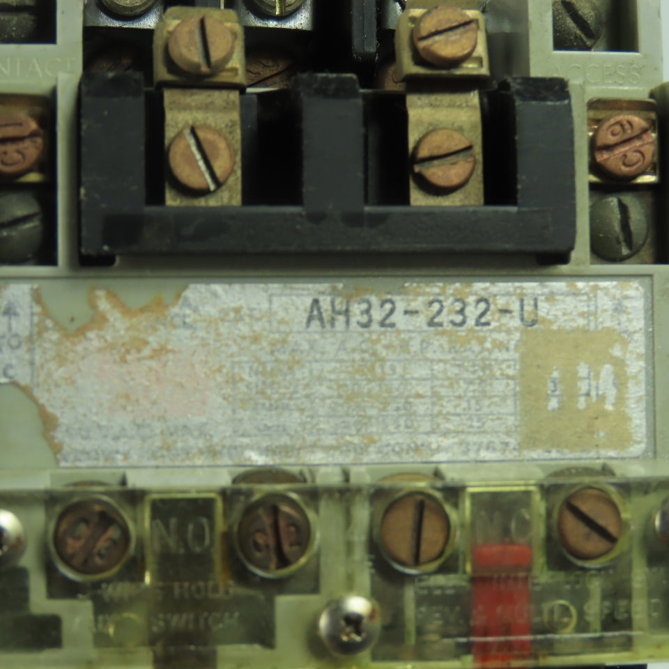 Arrow Hart AH32-232-U Magnetic Starter 600VAC 3-Pole