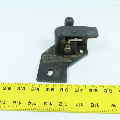 Nissan Tank Swing Bracket Latch OEM Part From a Model MGU1E2A25LV Forklift