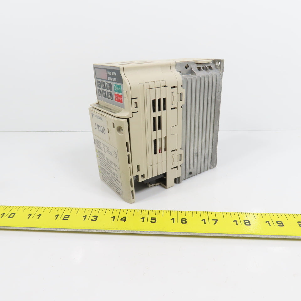 Yaskawa CIMR-JU2A0006BAA J 1000 1HP Variable Frequency Drive 240V Parts/Repair