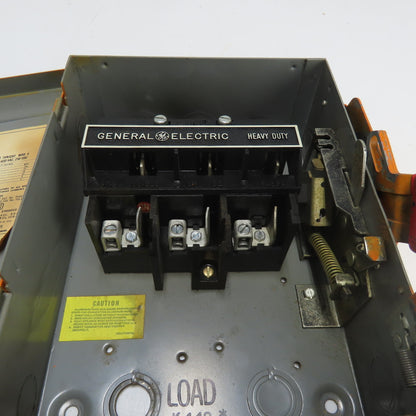 General Electric THN3361 30A 600VAC 250VDC 3 Pole Safety Disconnect Switch