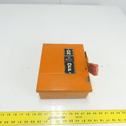 General Electric THN3361 30A 600VAC 250VDC 3 Pole Safety Disconnect Switch