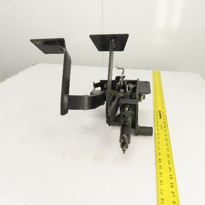 Nissan 2-Pedal Foot Brake Controls Assembly From A MGU1E2A25LV Forklift
