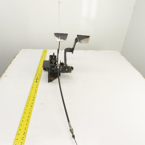 Nissan 2-Pedal Foot Brake Controls Assembly From A MGU1E2A25LV Forklift