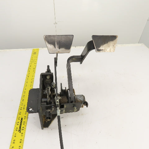 Nissan 2-Pedal Foot Brake Controls Assembly From A MGU1E2A25LV Forklift
