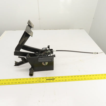 Nissan 2-Pedal Foot Brake Controls Assembly From A MGU1E2A25LV Forklift