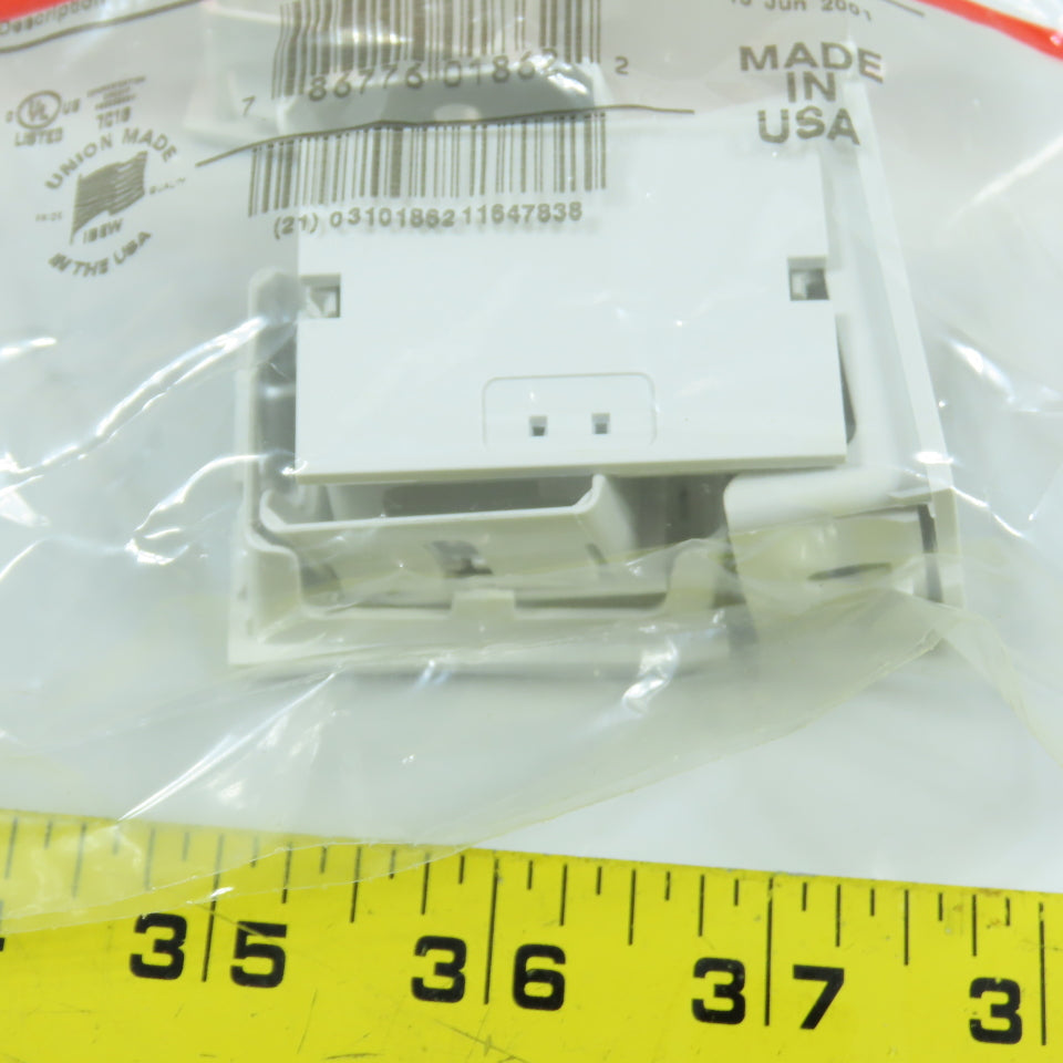 Wiremold CM3-BL-WH 3A Blank Insert (White) Lot Of 25