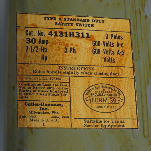 Cutler-Hammer 4131H311 30A Fusible Safety Disconnect Switch 3Ph 600VAC 7-1/2HP