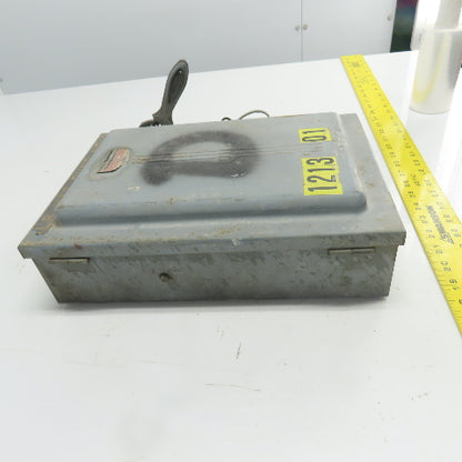 Cutler-Hammer 4131H311 30A Fusible Safety Disconnect Switch 3Ph 600VAC 7-1/2HP