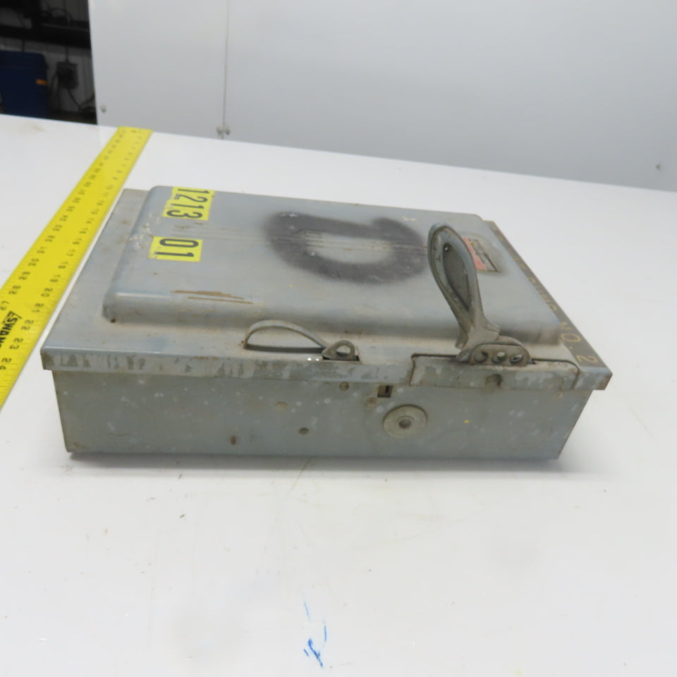 Cutler-Hammer 4131H311 30A Fusible Safety Disconnect Switch 3Ph 600VAC 7-1/2HP