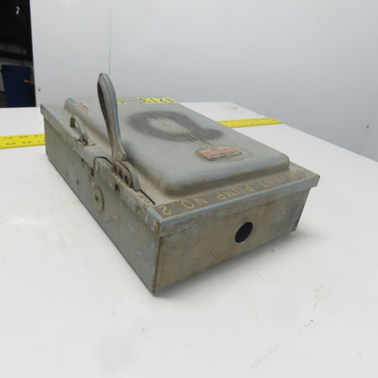 Cutler-Hammer 4131H311 30A Fusible Safety Disconnect Switch 3Ph 600VAC 7-1/2HP