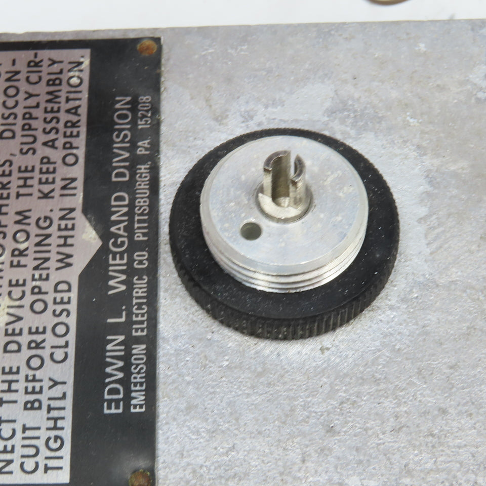 Chromalox AR0-2524EP AR0-2524EP 120/240V Thermostatic Switch 60-250°F No Dial