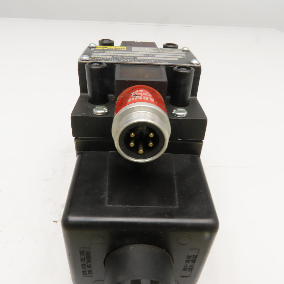 Parker D3W1CNYCF56 5/3 Position Closed Center Hydraulic Valve 110/120V Coil