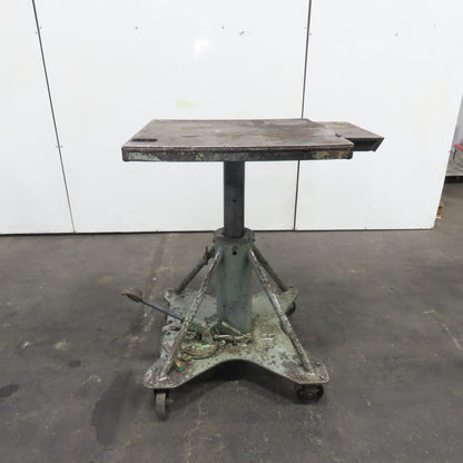 Bohl Equipment Co. Manual Foot Powered Lift Cart Table 29"x 26-1/2"Top W/Casters
