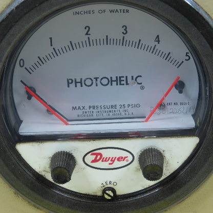 Dwyer Instruments 3005 C Photohelic Pressure Switch Gauge 25PSIG Max W/ Mount