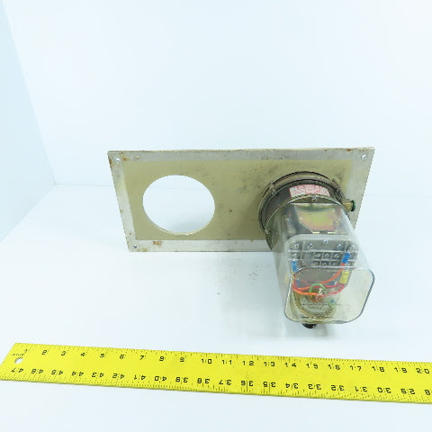 Dwyer Instruments 3005 C Photohelic Pressure Switch Gauge 25PSIG Max W/ Mount